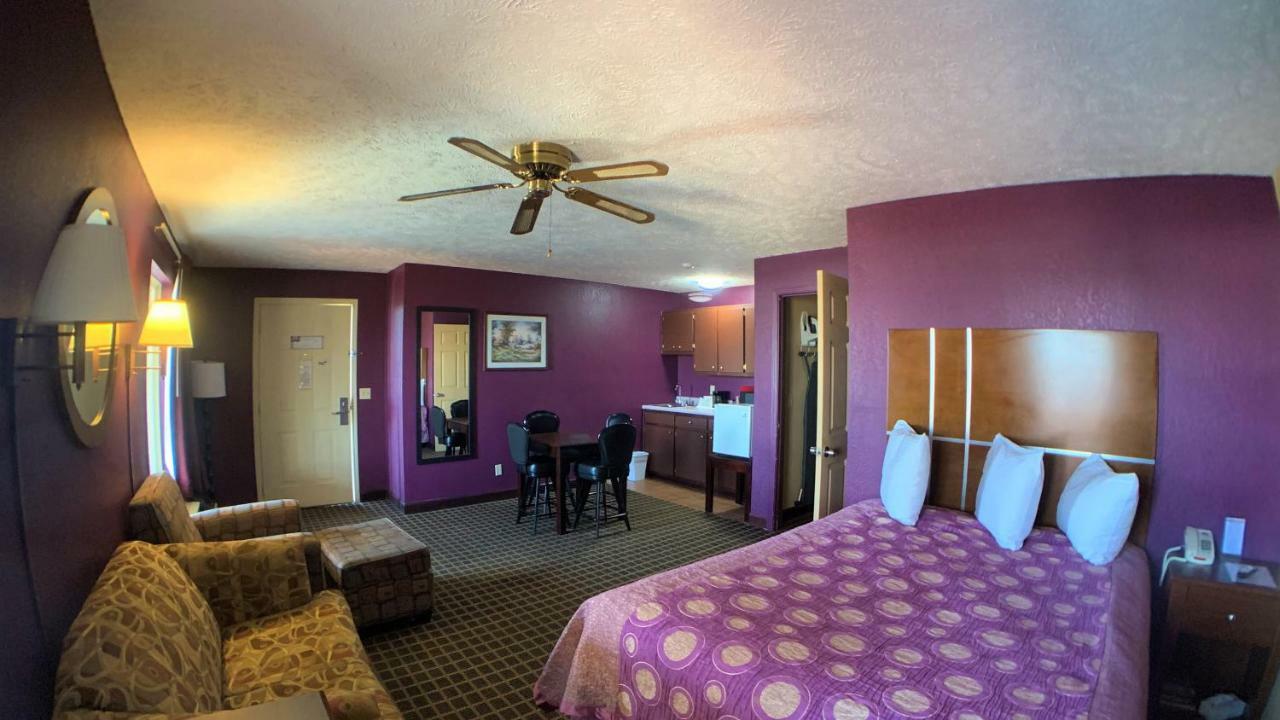 Star Plus Inn & Suites Selmer エクステリア 写真